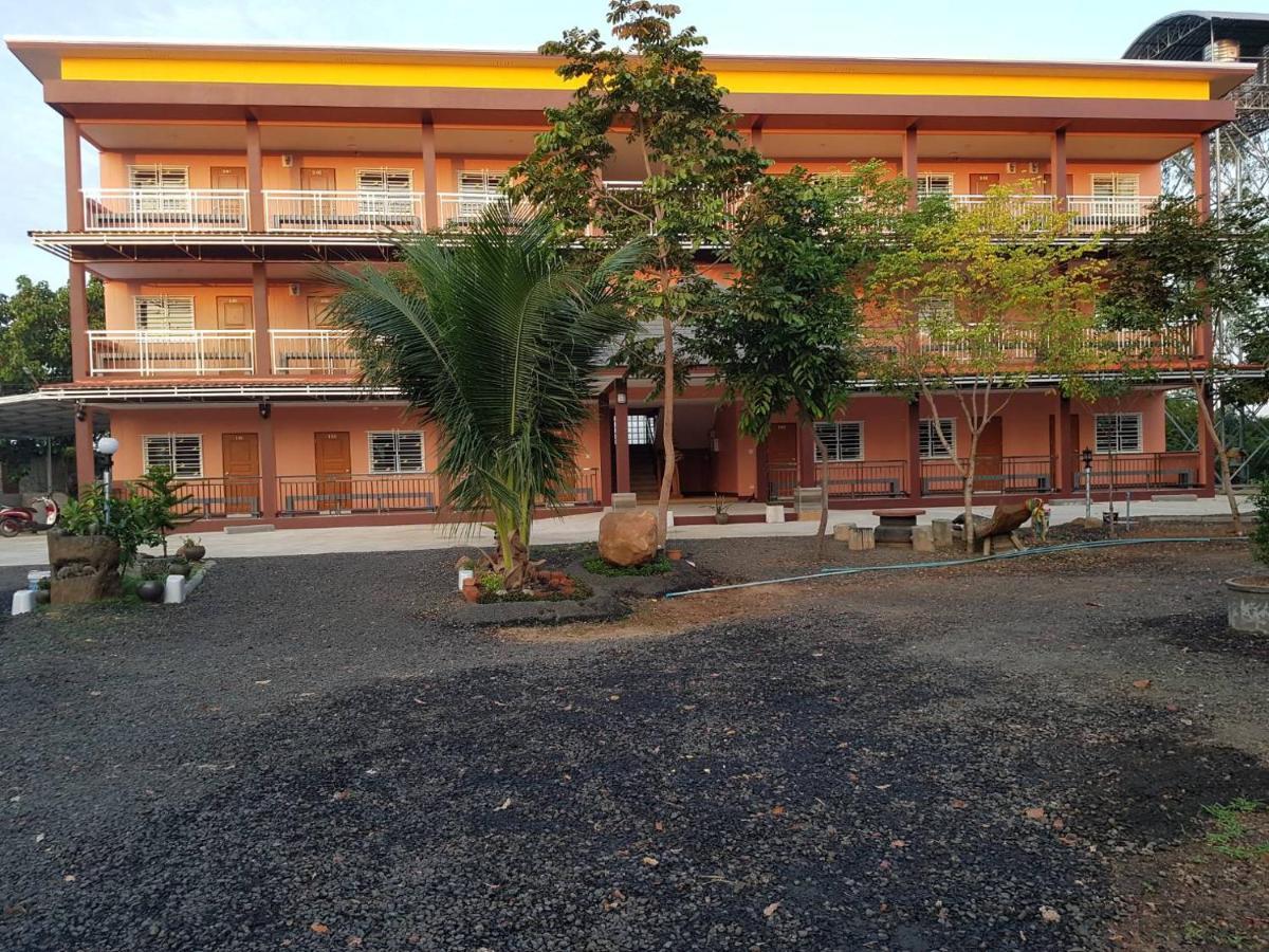 ก่อน-ใดใด อพาร์ทเม้นท์ Apartment Nong Ki ภายนอก รูปภาพ